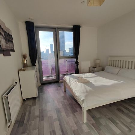 Appartement Giogio - Comfortable Stratford Flat With Stunning Views à Londres Extérieur photo